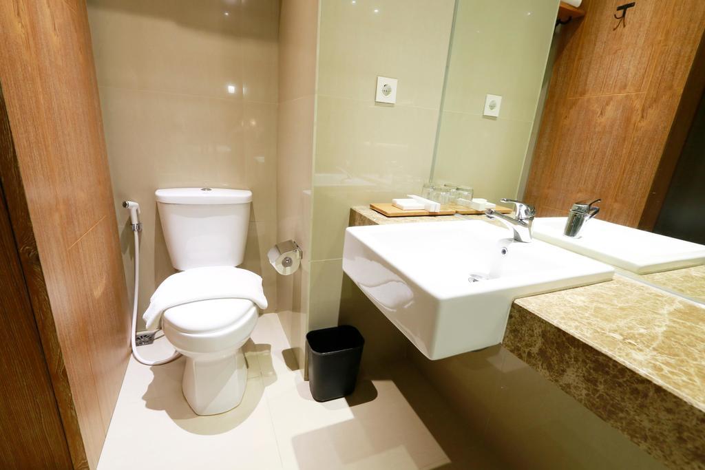 Yellow Star Gejayan Hotel Yogyakarta Dış mekan fotoğraf
